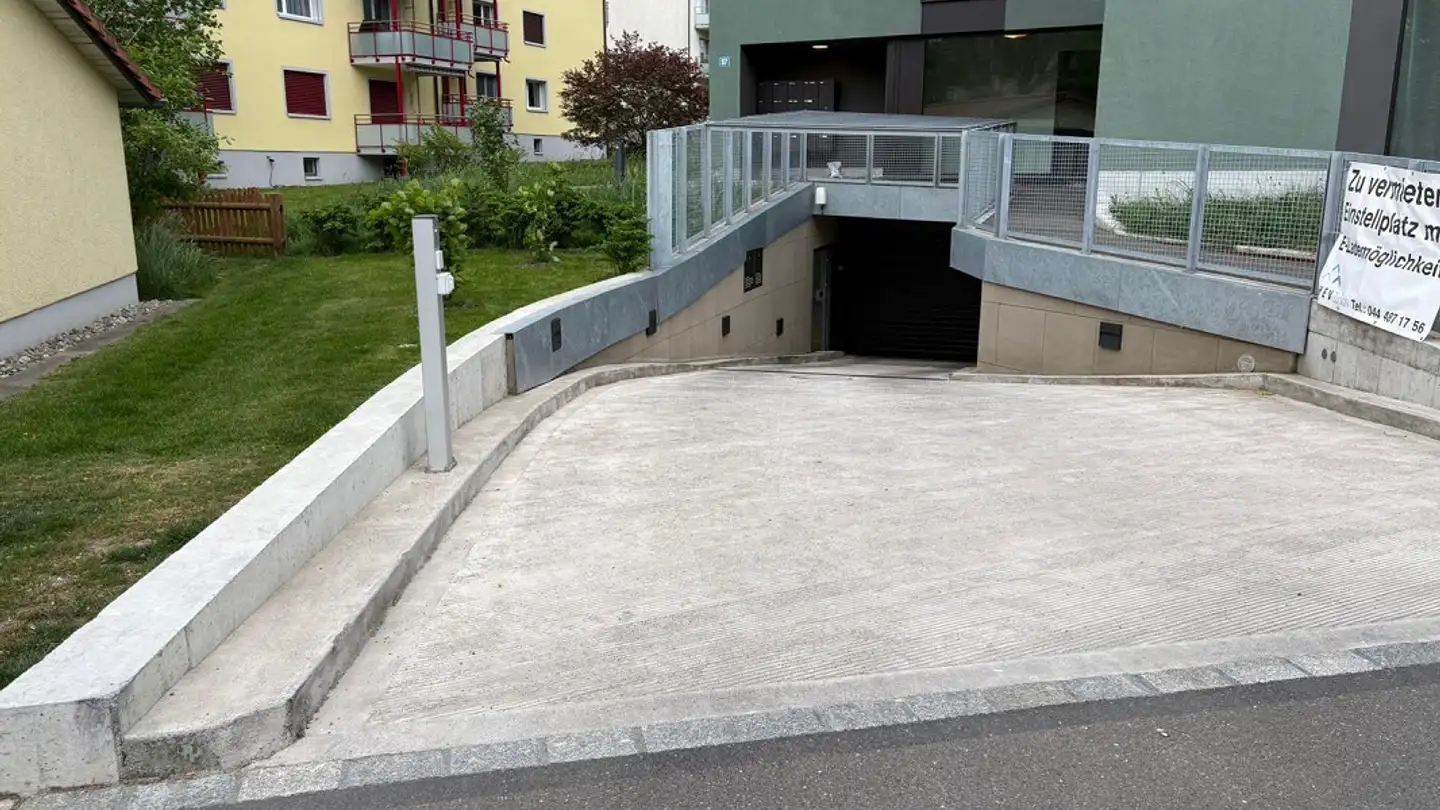 Parcheggio sotterraneo in affitto - Widmerstrasse, 8135 Langnau am Albis