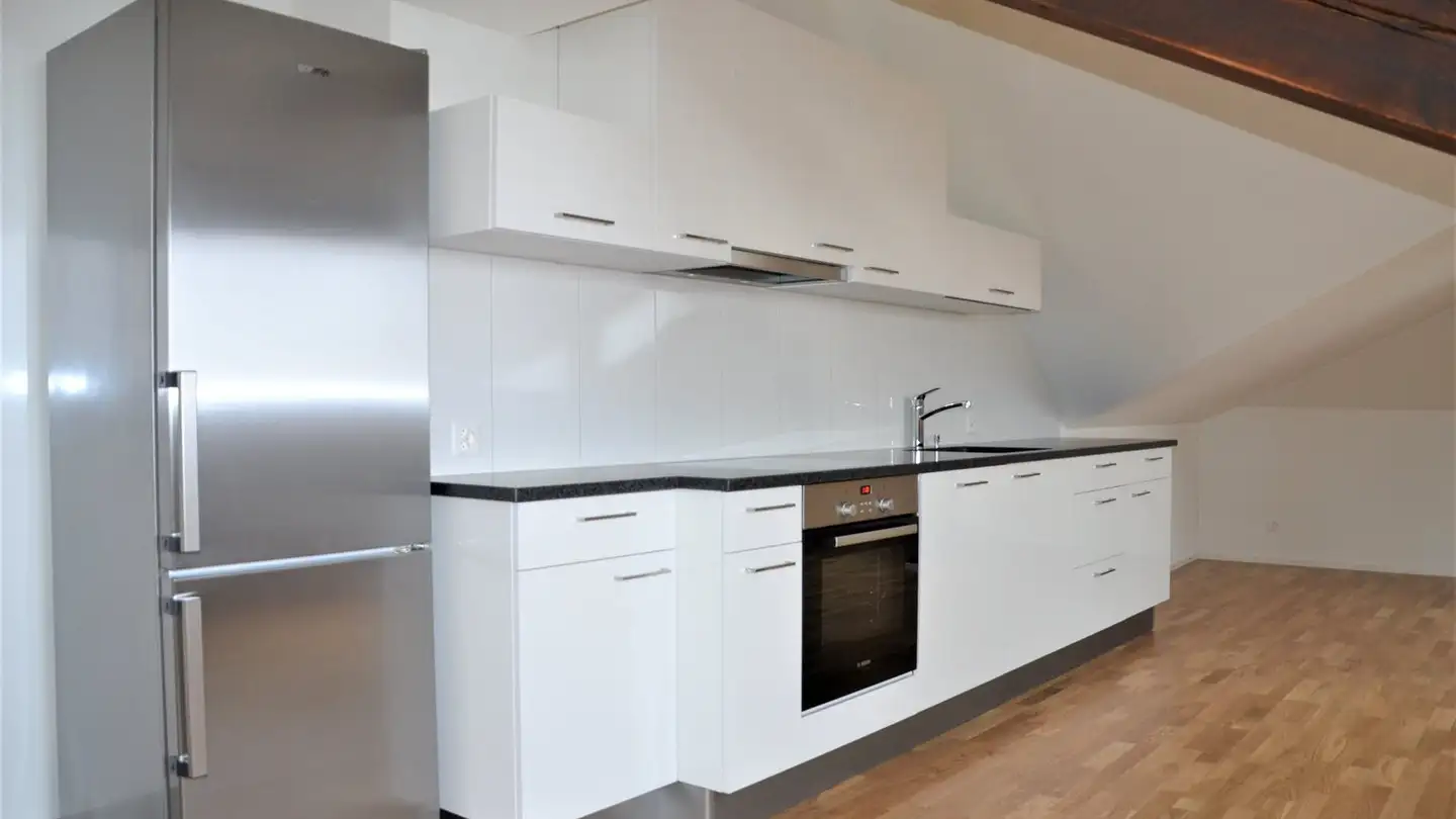 Attic flat for rent - Bahnhofstrasse 67, 8590 Romanshorn - Photo 2