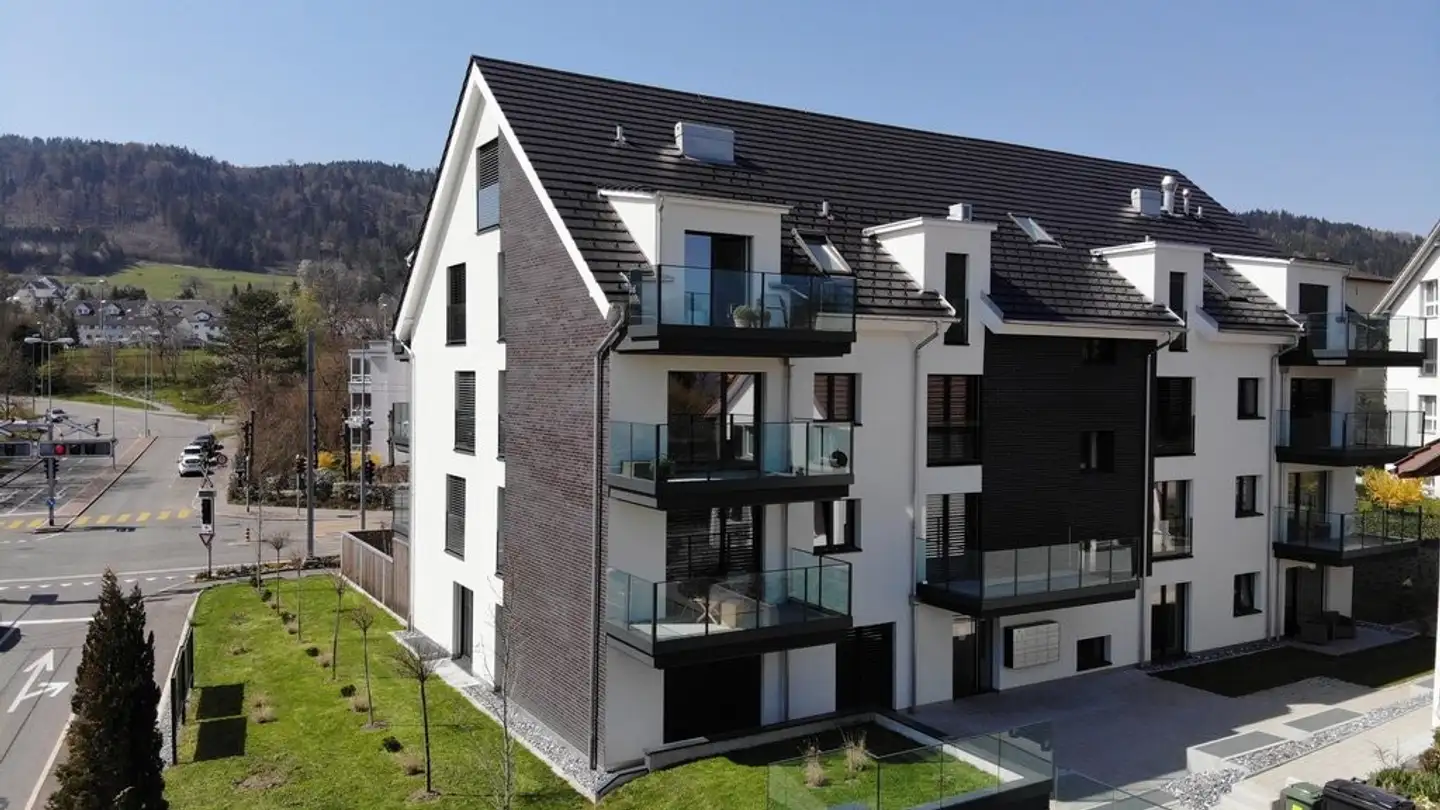 Penthouse for rent - Büelstrasse 1, 8132 Egg b. Zürich