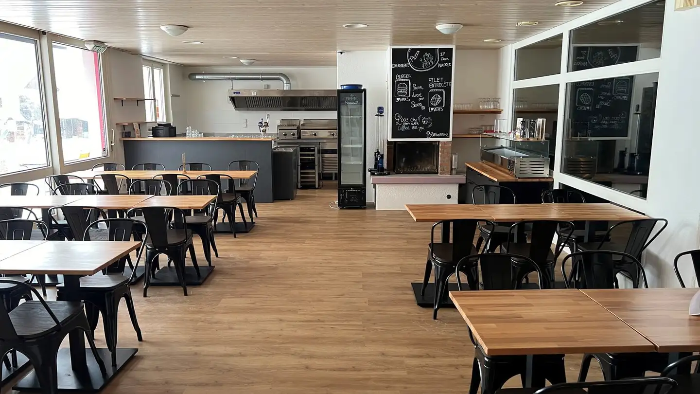 Restaurant for rent - Vie Des Crêts 41, 2732 Reconvilier - Photo 4