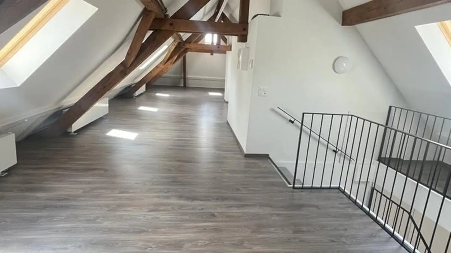 Mixed-use building for rent - Rue Henry-Grandjean 5, 2400 Le Locle