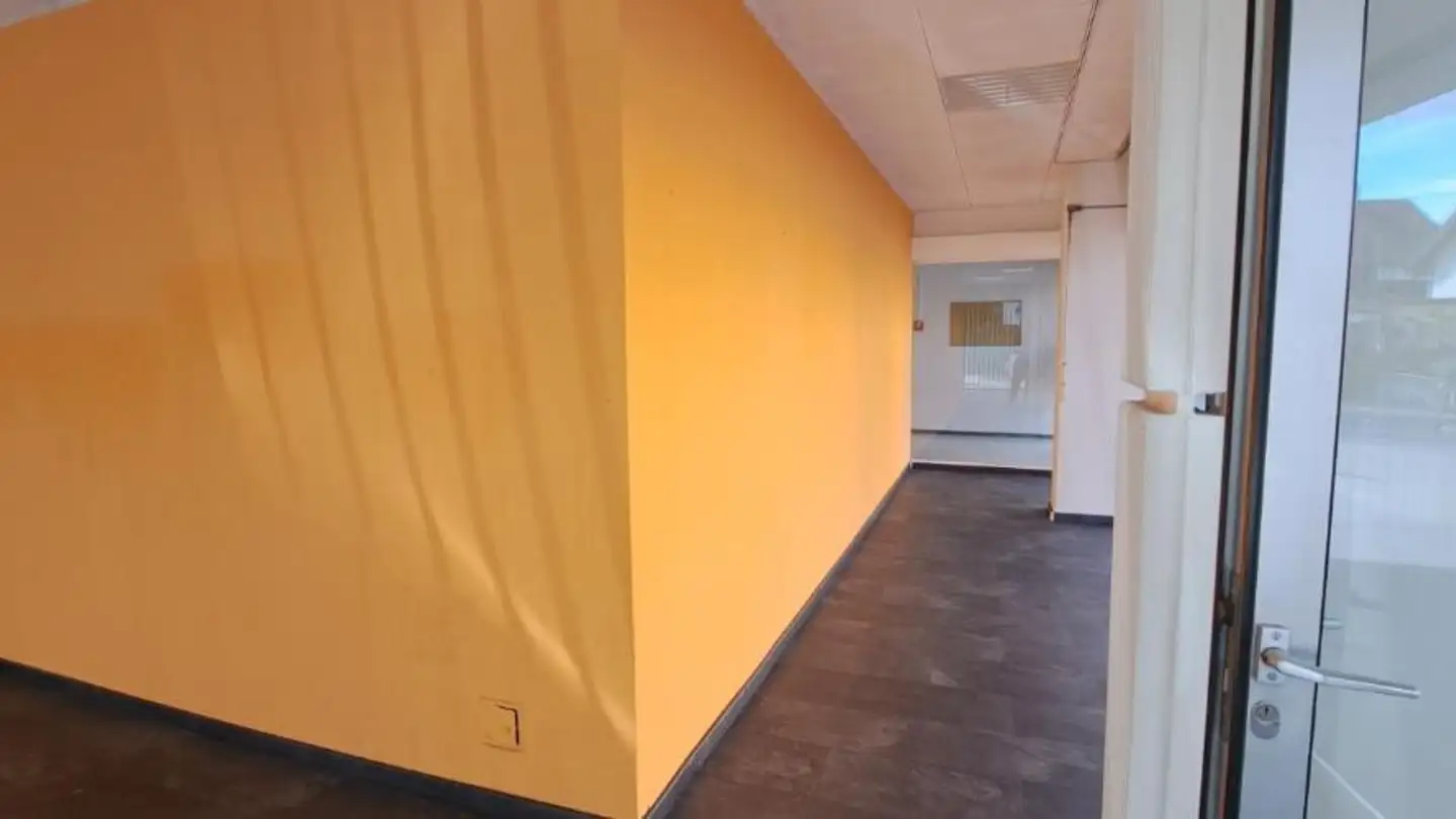 Shop for rent - Rue Du Moulin / Mühlestrasse 50, 2504 Biel/Bienne - Photo 4