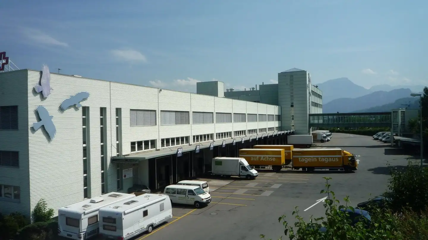 Commercial for rent - Nidfeldstrasse 1, 6010 Kriens