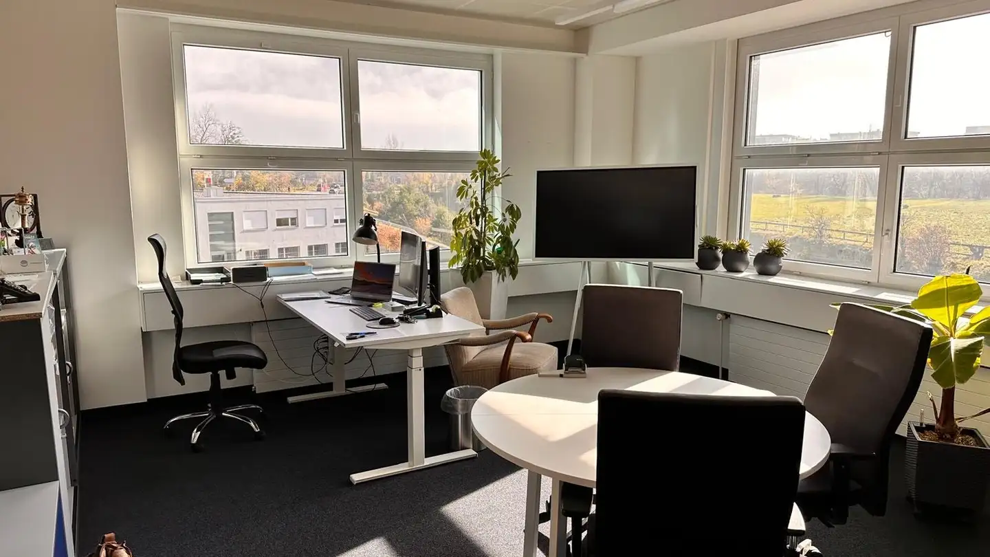 Bureau à louer - Neugutstrasse 4, 7208 Malans GR