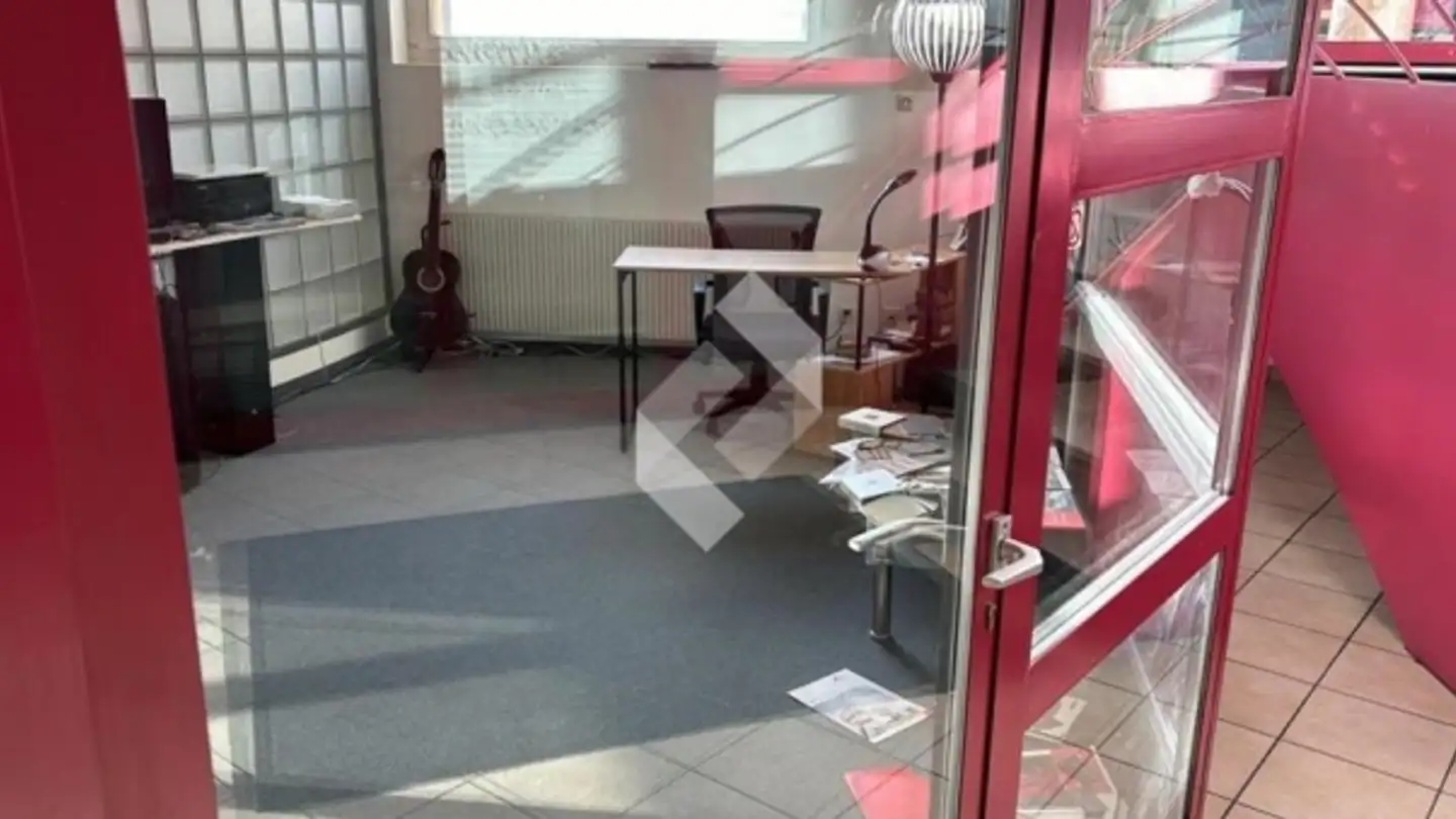 Bürofläche mieten - Avenue De Savoie 4, 1896 Vouvry - Foto 4