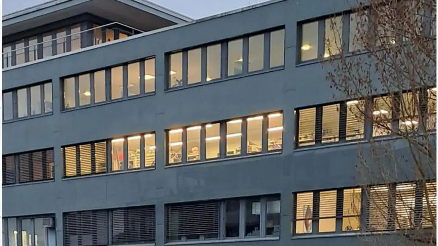 Commercial for sale - Rothusstrasse 5a, 6331 Hünenberg