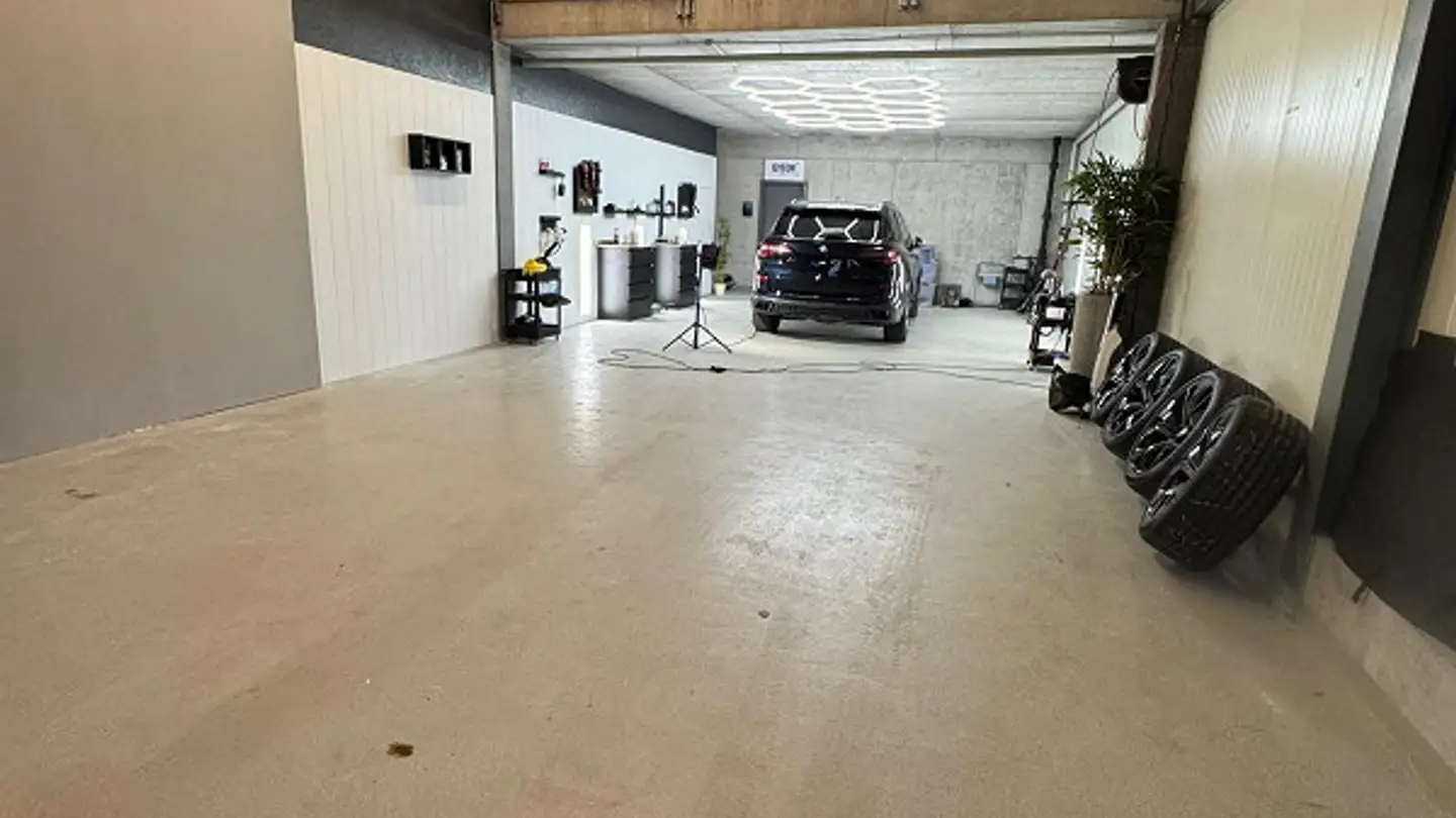 Single garage for rent - Riedlöserstrasse 4, 7302 Landquart