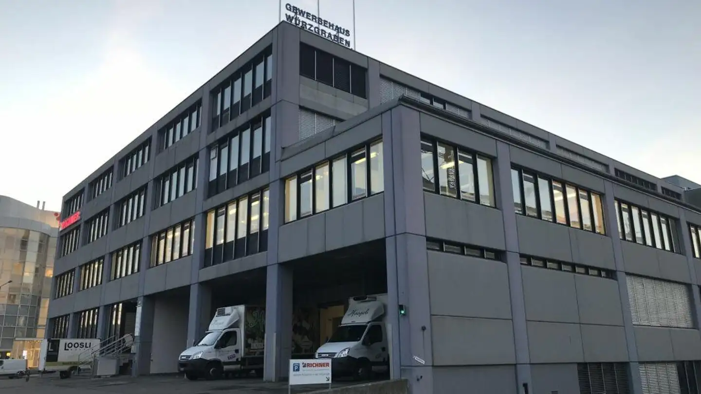 Commercial à louer - Würzgrabenstrasse 6, 8048 Zürich