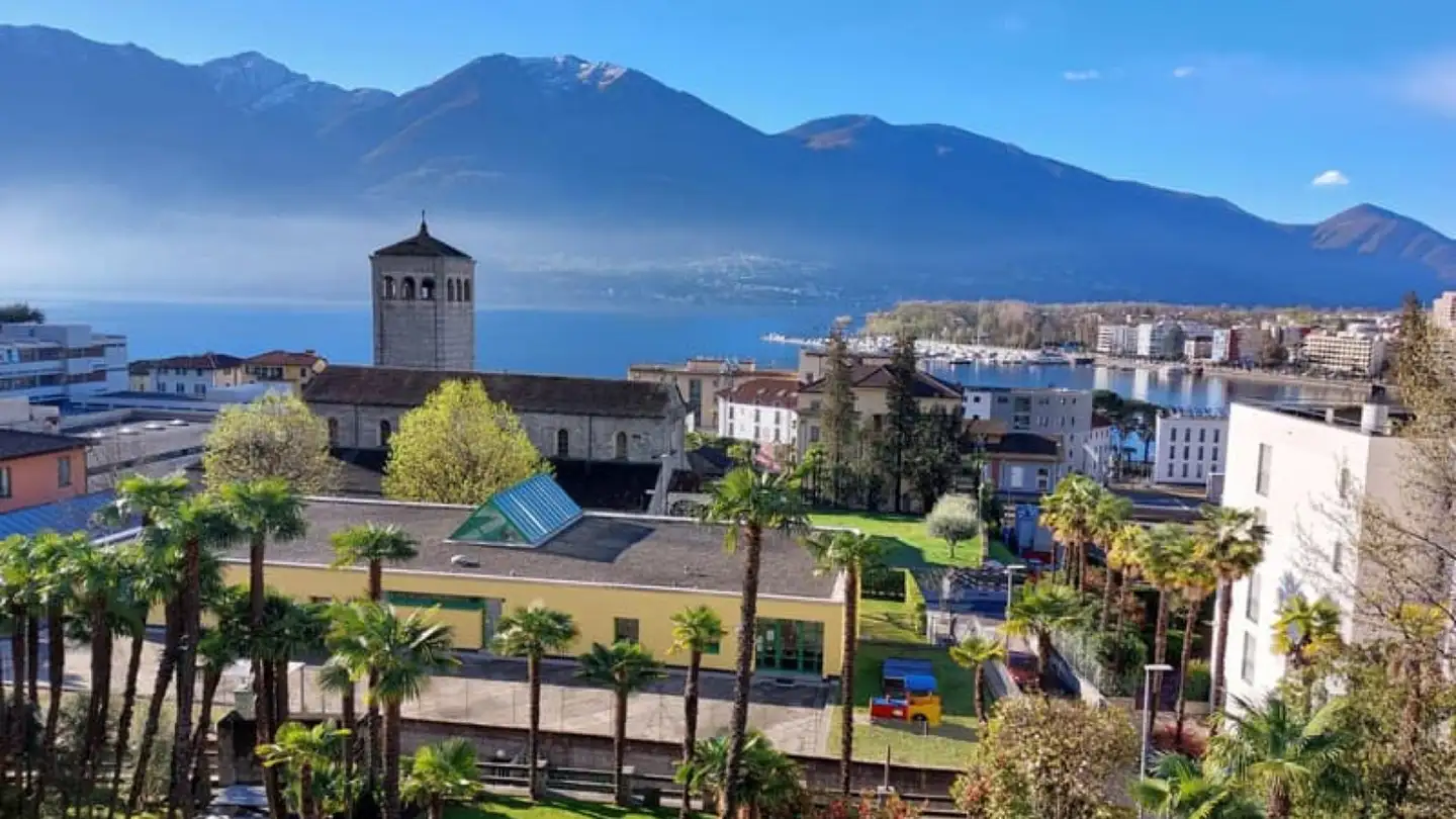 Apartment for rent - 6600 Muralto