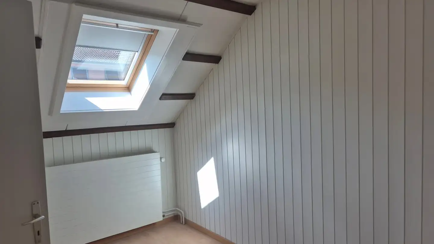 Attic flat for rent - Rue Du Général-Dufour / General-Dufour-Strasse 48, 2502 Biel/Bienne - Photo 3