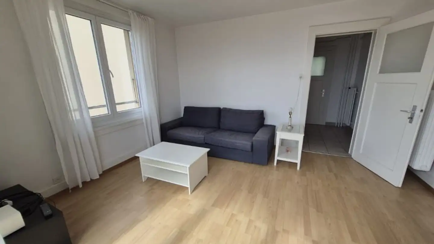 Appartamento in affitto - Rouges-Terres 4, 2068 Hauterive NE - Foto 2