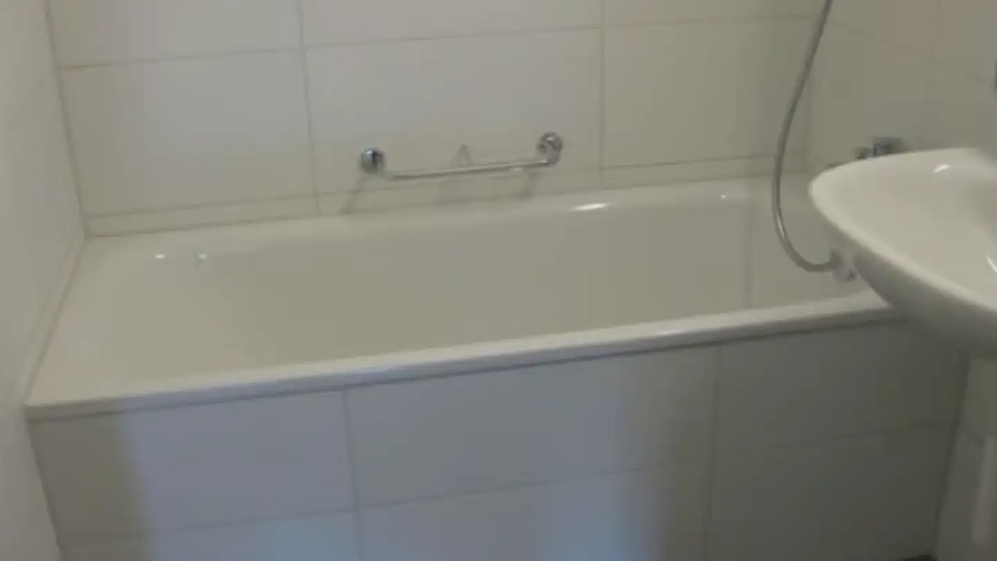 Wohnung mieten - Alpenstrasse 15, 3628 Uttigen - Foto 2