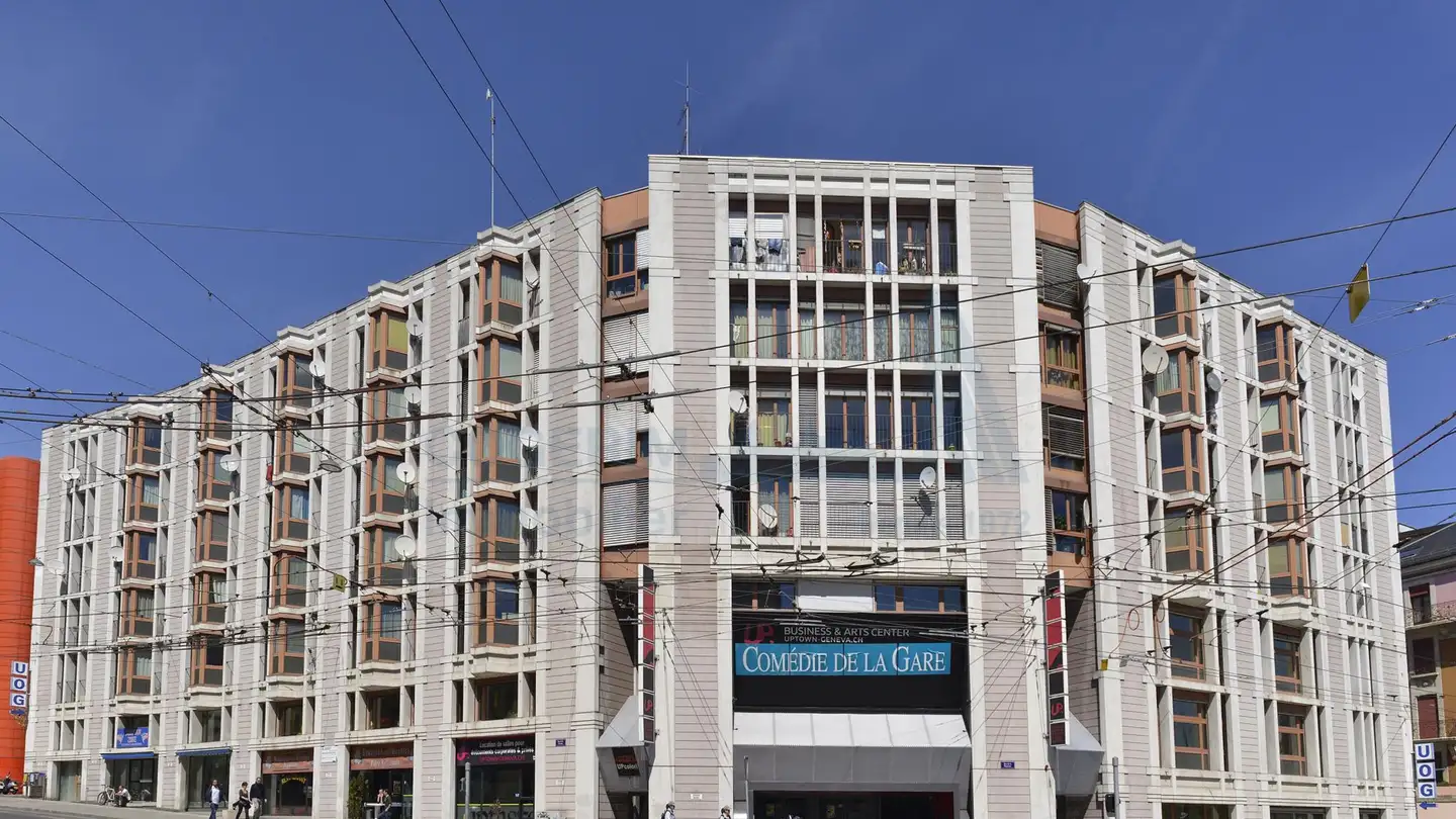 Place de parking intérieure à louer - Rue Du Cercle 2, 1201 Genève
