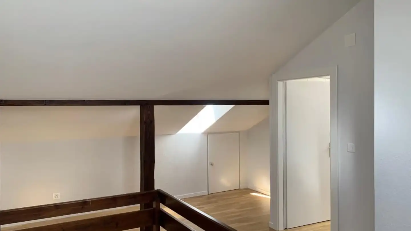 Duplex for rent - Rue de l'Evole 35, 2000 Neuchâtel - Photo 2