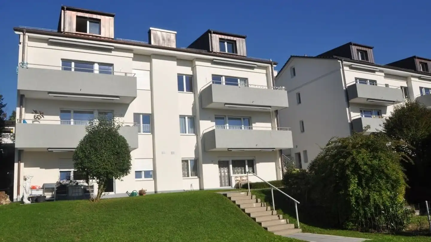 Appartement à louer - Gehrrebenstrasse 8, 8908 Hedingen