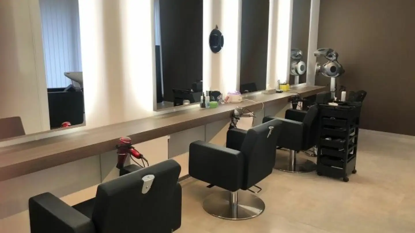 Commercial à louer - Luzernerstrasse 17, 6252 Dagmersellen - Photo 2