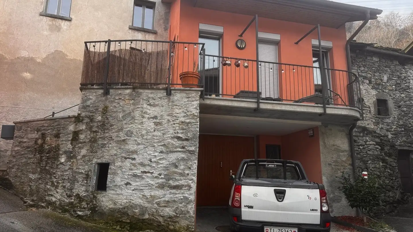 Apartment for rent - 6525 Gnosca - Photo 2