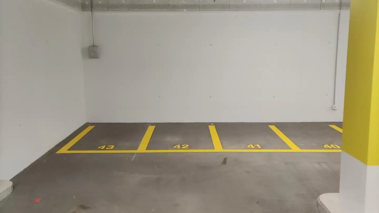 Garage individuel à louer - Ernst-Jung-Gasse 10, 8400 Winterthur