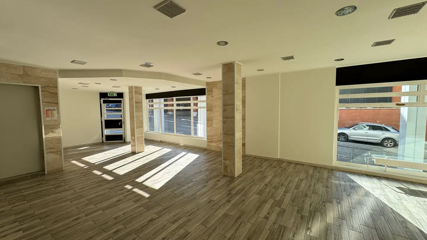 Immeuble mixte à vendre - 6850 Mendrisio