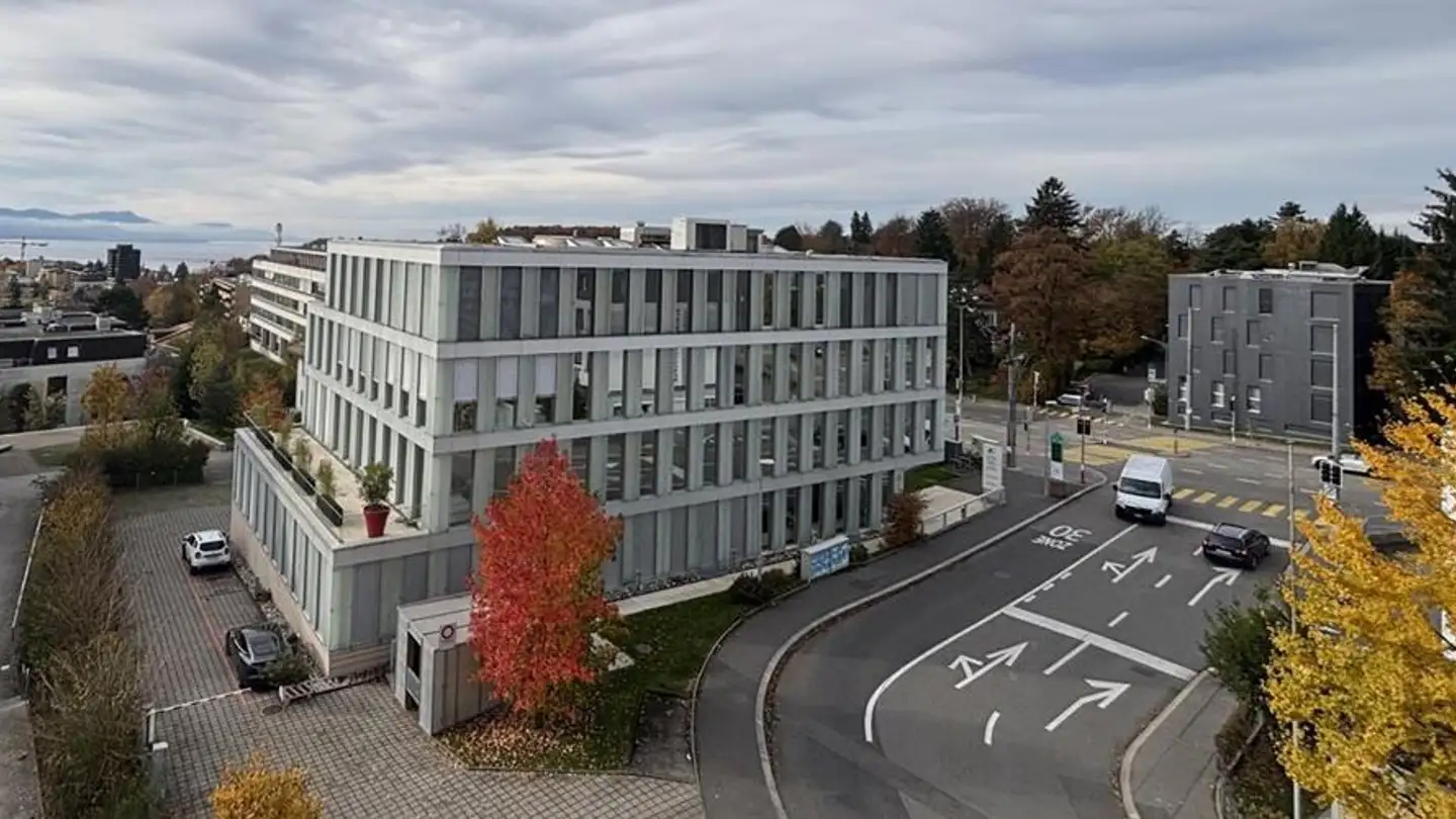 Office space for rent - 1018 Lausanne - Photo 3