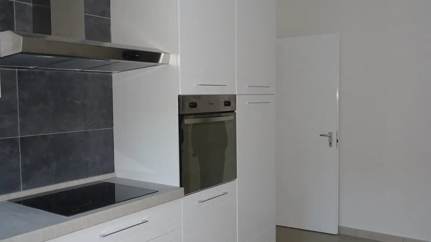 Apartment for rent - Via Franco Zorzi 39a, 6500 Bellinzona - Photo 3