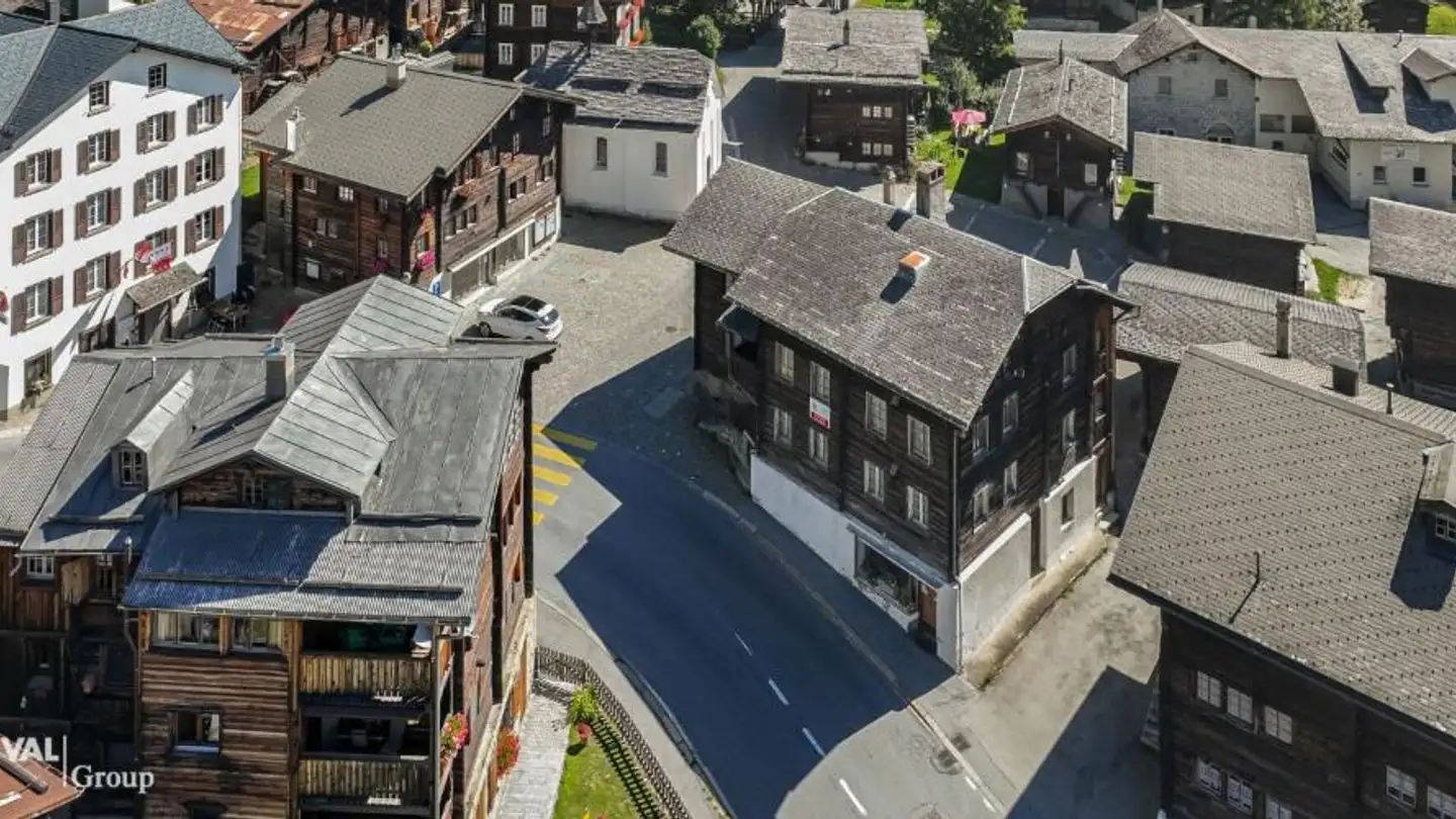 Mixed-use building for sale - 3985 Münster VS