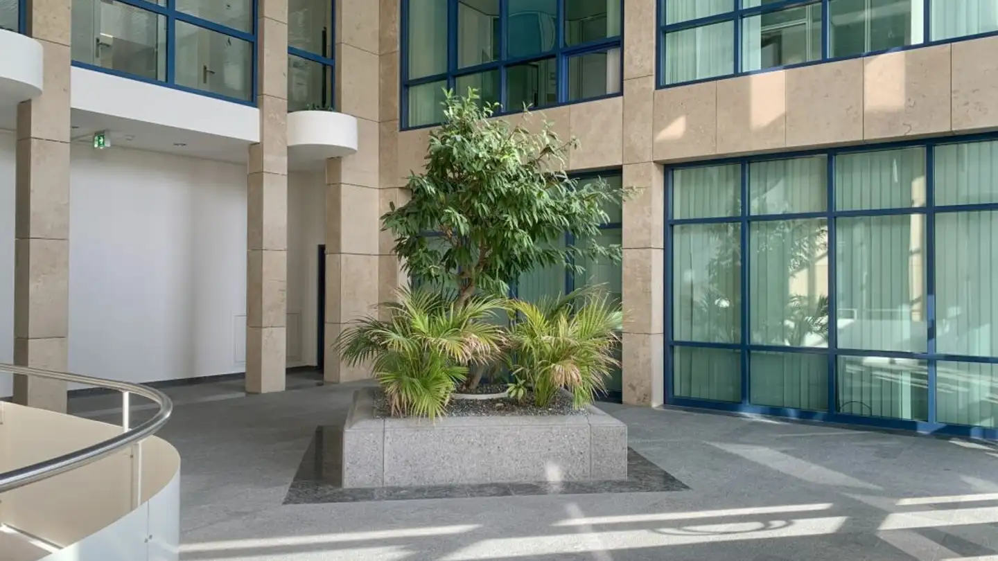 Bürofläche mieten - Grundstrasse 12, 6343 Rotkreuz - Foto 2