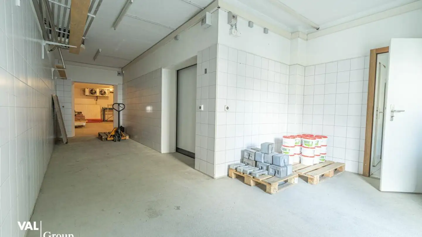 Storage space for rent - 3904 Naters