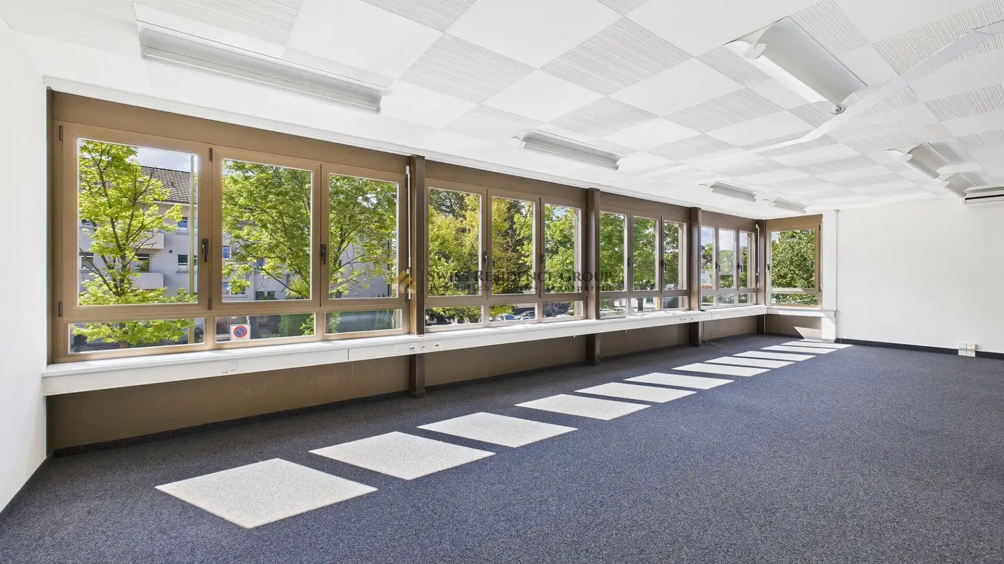 Spazio ufficio in affitto - 8180 Bülach - Photo 3