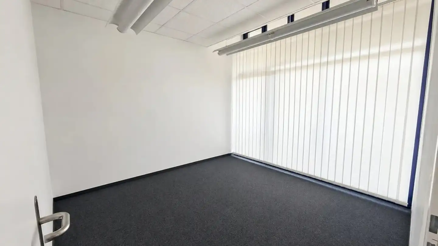 Geschäft mieten - Florastrasse 14, 8610 Uster - Foto 3