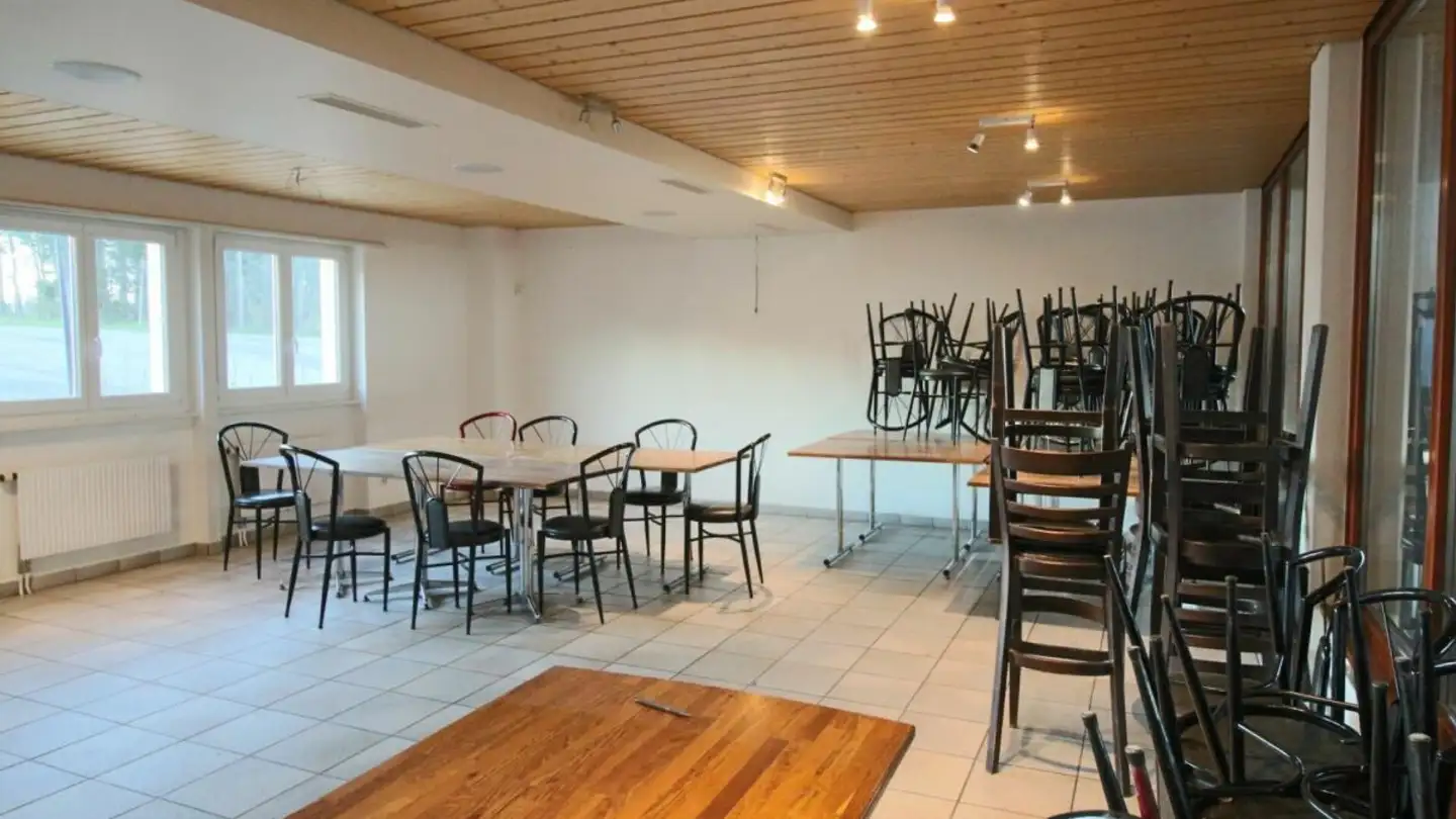 Hotel in affitto - Chemin de la Tuilerie, 2350 Saignelégier - Photo 3