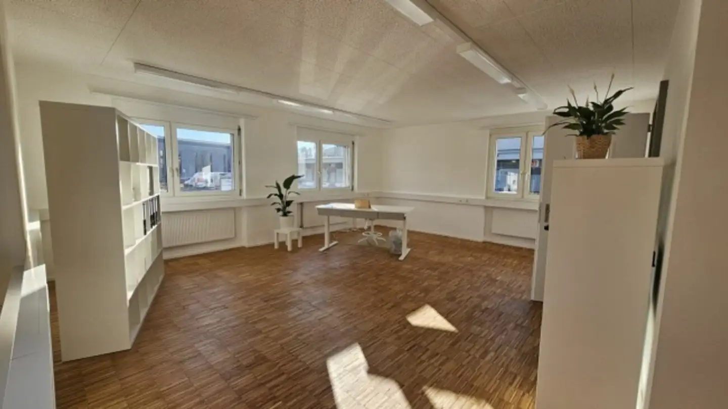 Office space for rent - Buchmattstrasse 116, 3400 Burgdorf