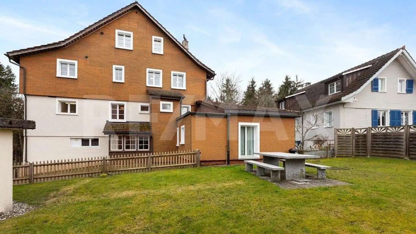 Immeuble résidentiel à vendre - Dorfstrasse 7, 9305 Berg SG