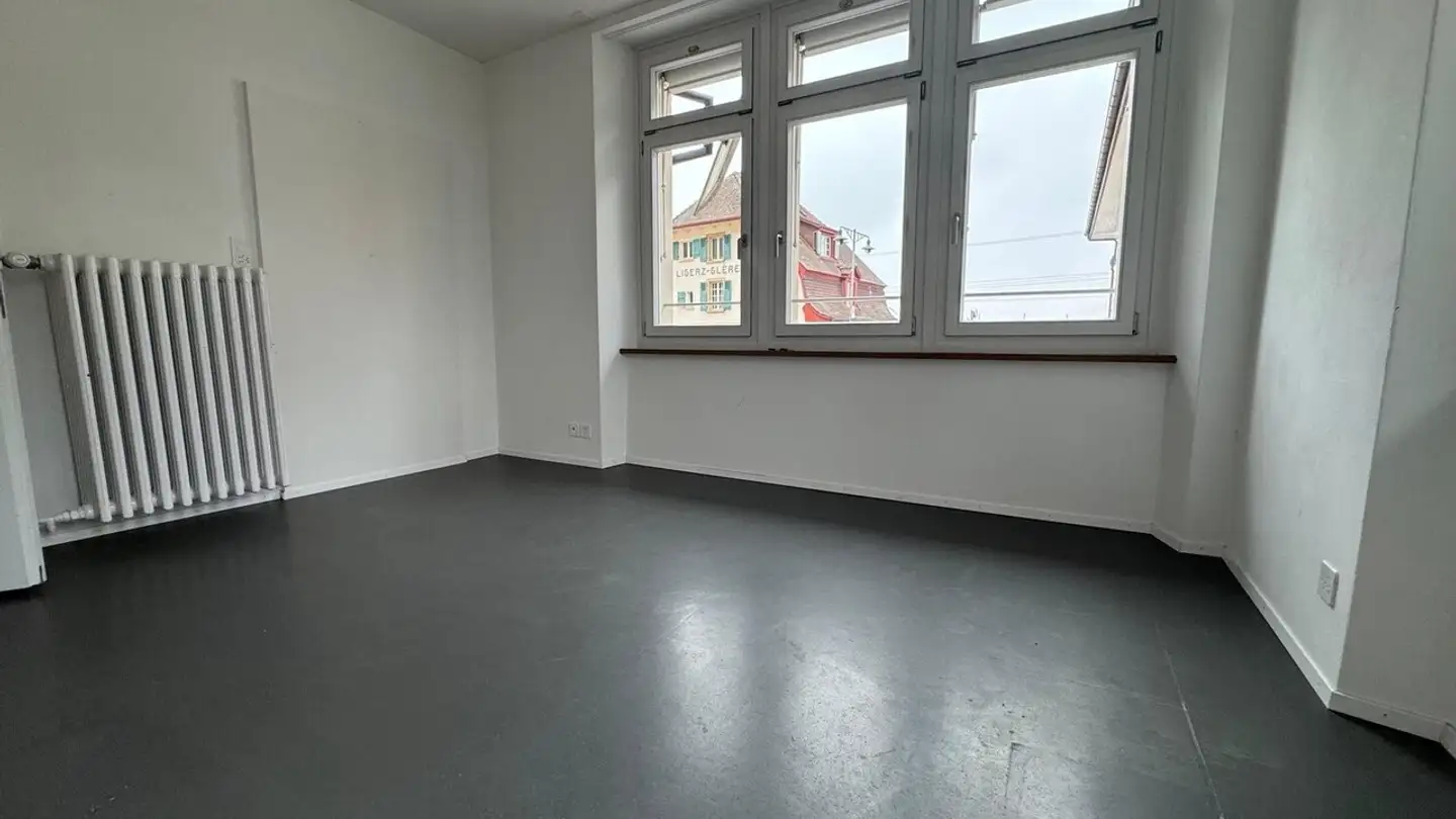 Spazio ufficio in affitto - Dorfgasse 1, 2514 Ligerz