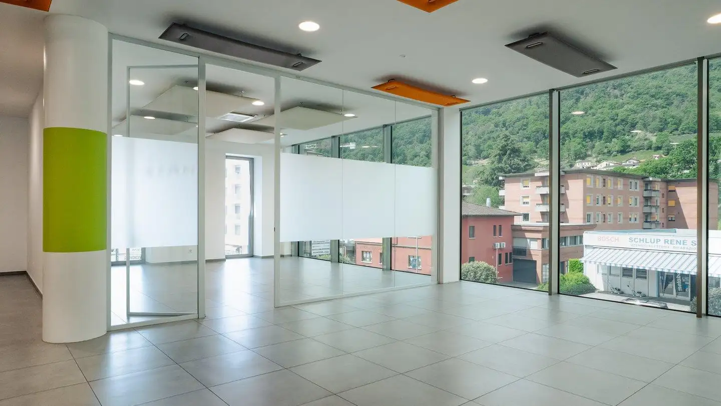 Spazio ufficio in affitto - Via Cantonale 36, 6928 Manno - Foto 3