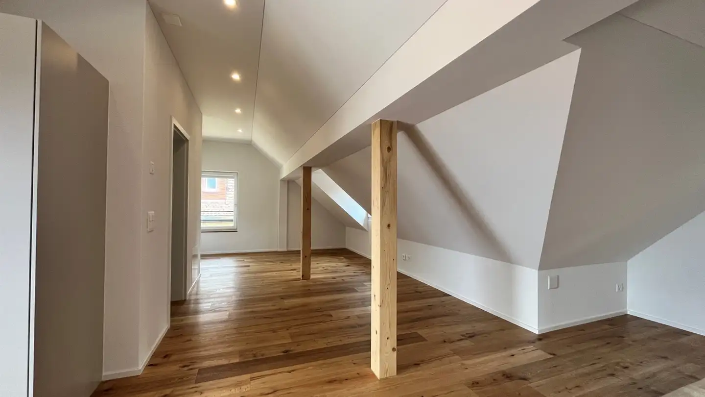 Attique à louer - Altmannweg, 9012 St. Gallen - Photo 4