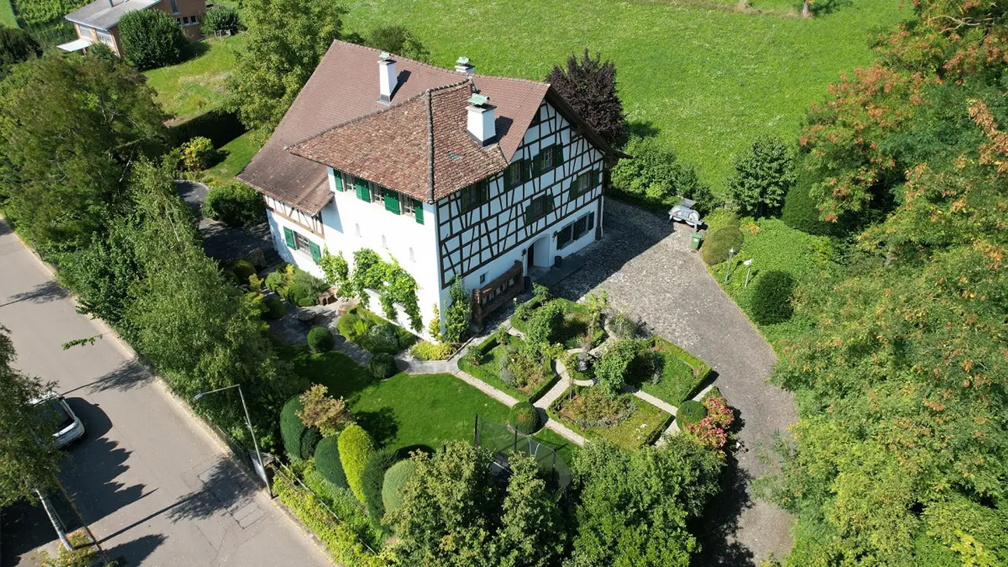 Villa in vendita - Weinbergstrasse 130, 8408 Winterthur