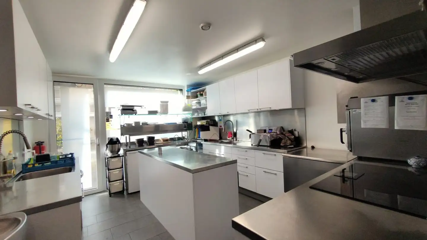 Restaurant for sale - Promenade Le Corbusier 15, 2300 La Chaux-de-Fonds - Photo 3