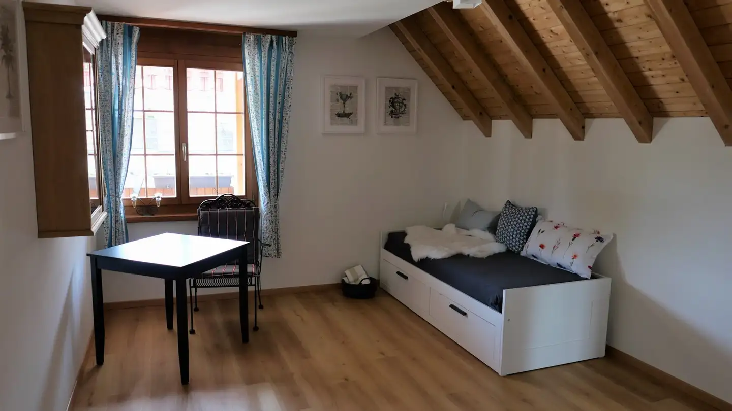 Single room for rent - 8934 Knonau