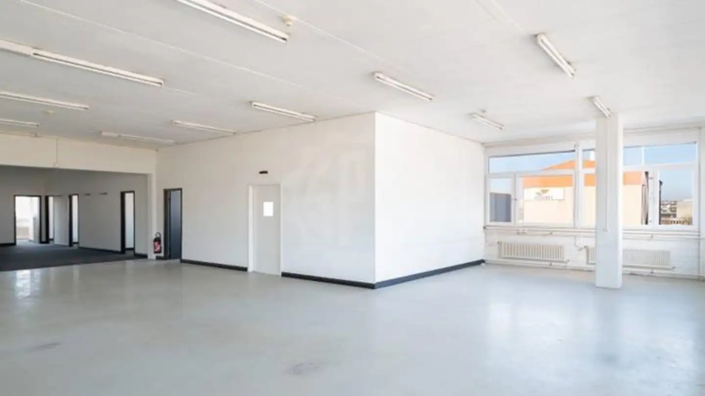 Mixed-use building for rent - Route Du Grand-Lancy, 1212 Grand-Lancy