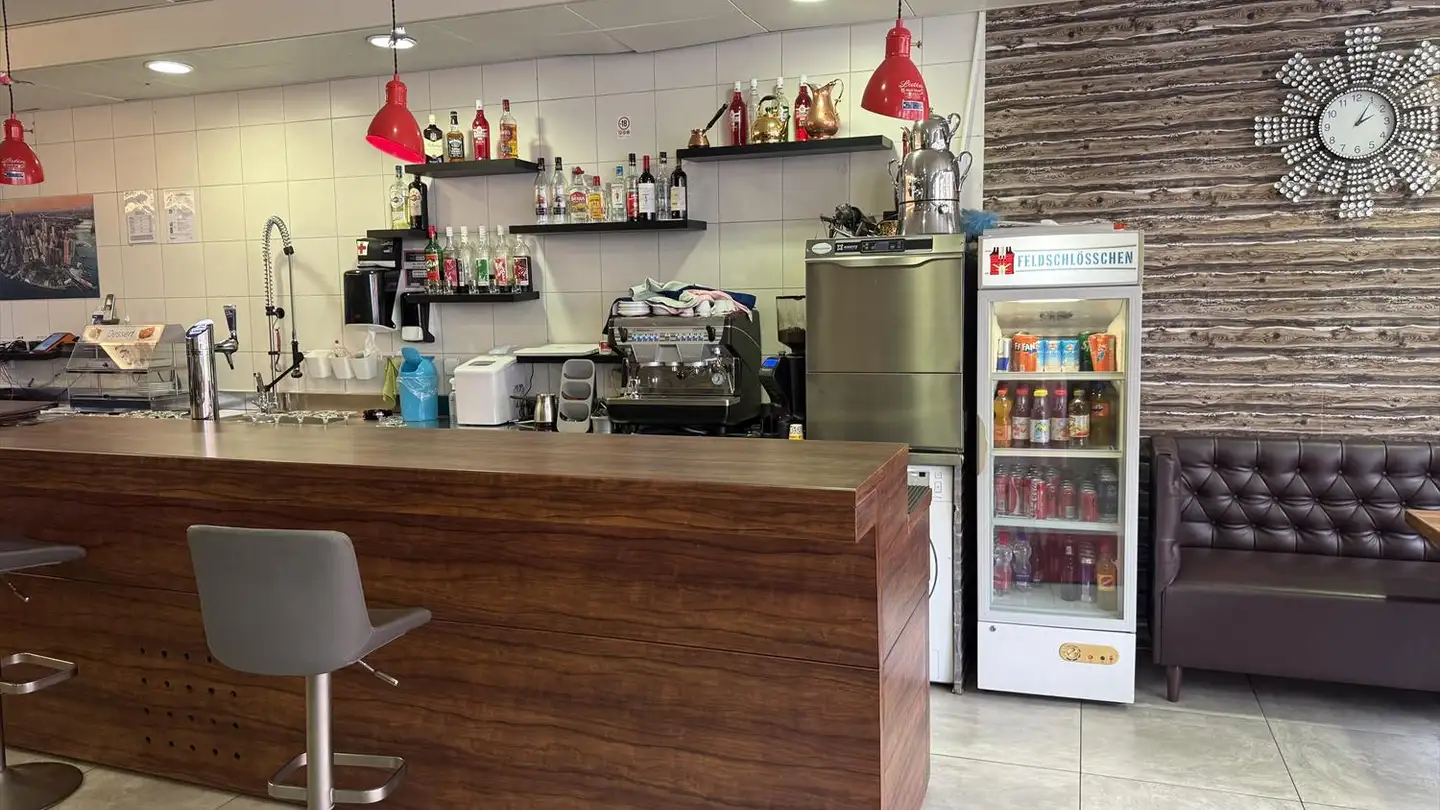 Commerciale in affitto - Place De La Gare, 1907 Saxon - Photo 2