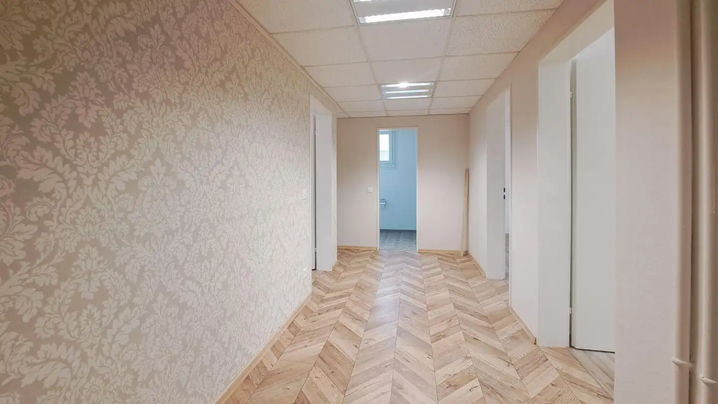 Office space for rent - Bruggstrasse 13, 4153 Reinach BL - Photo 2