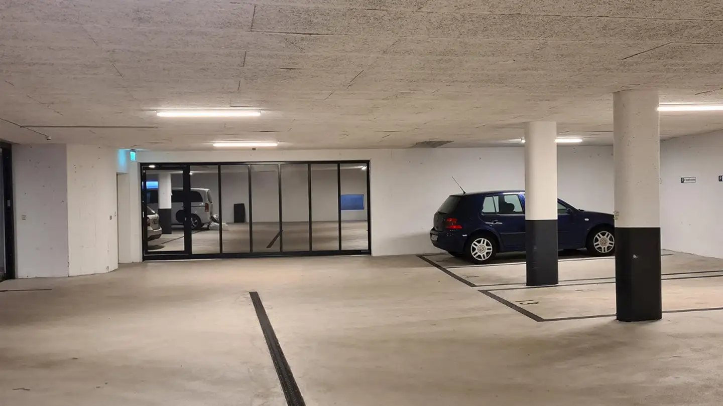 Place de parking souterraine à louer - Unterdorf 16, 8718 Schänis - Photo 4