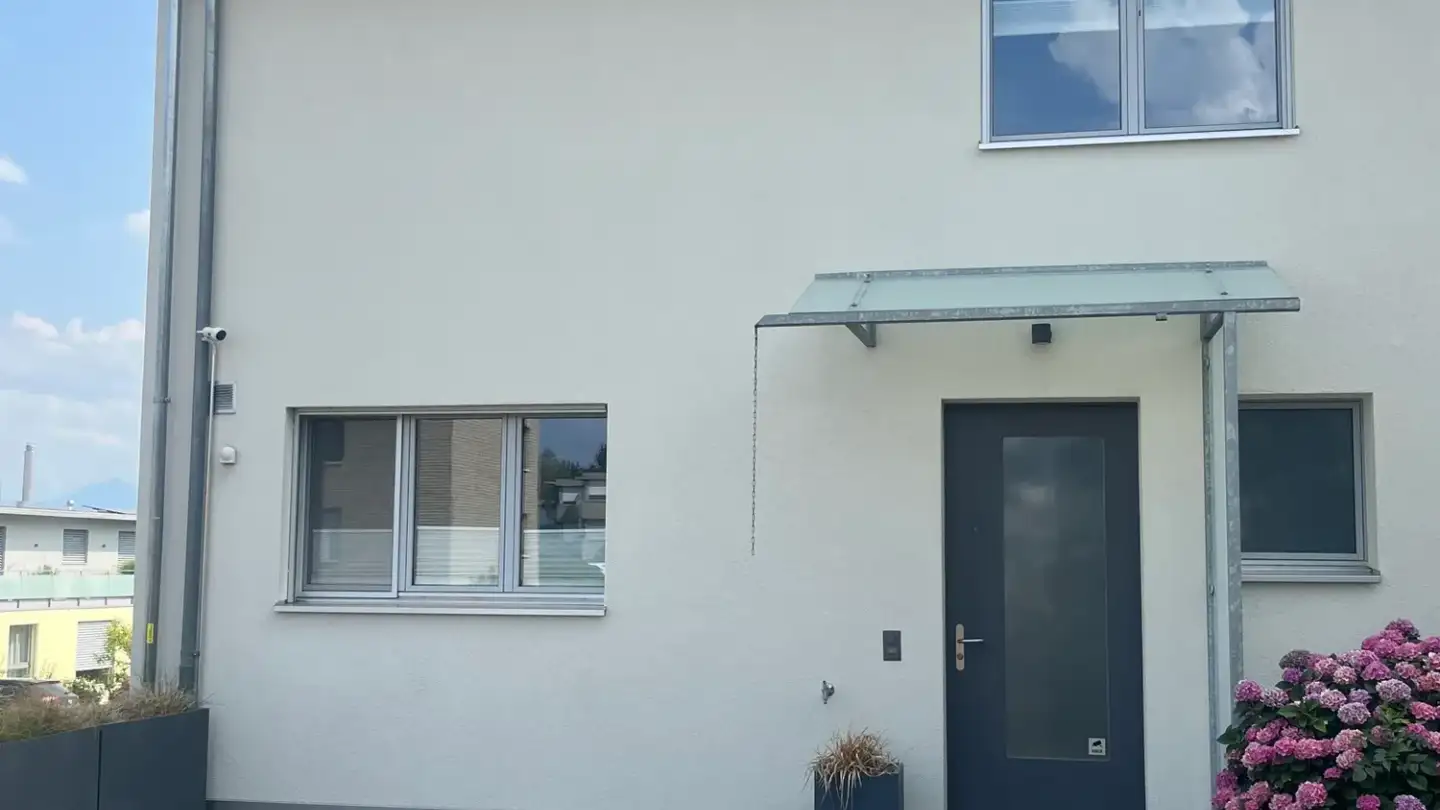 Einfamilienhaus mieten - Freudenberg 49, 5643 Sins