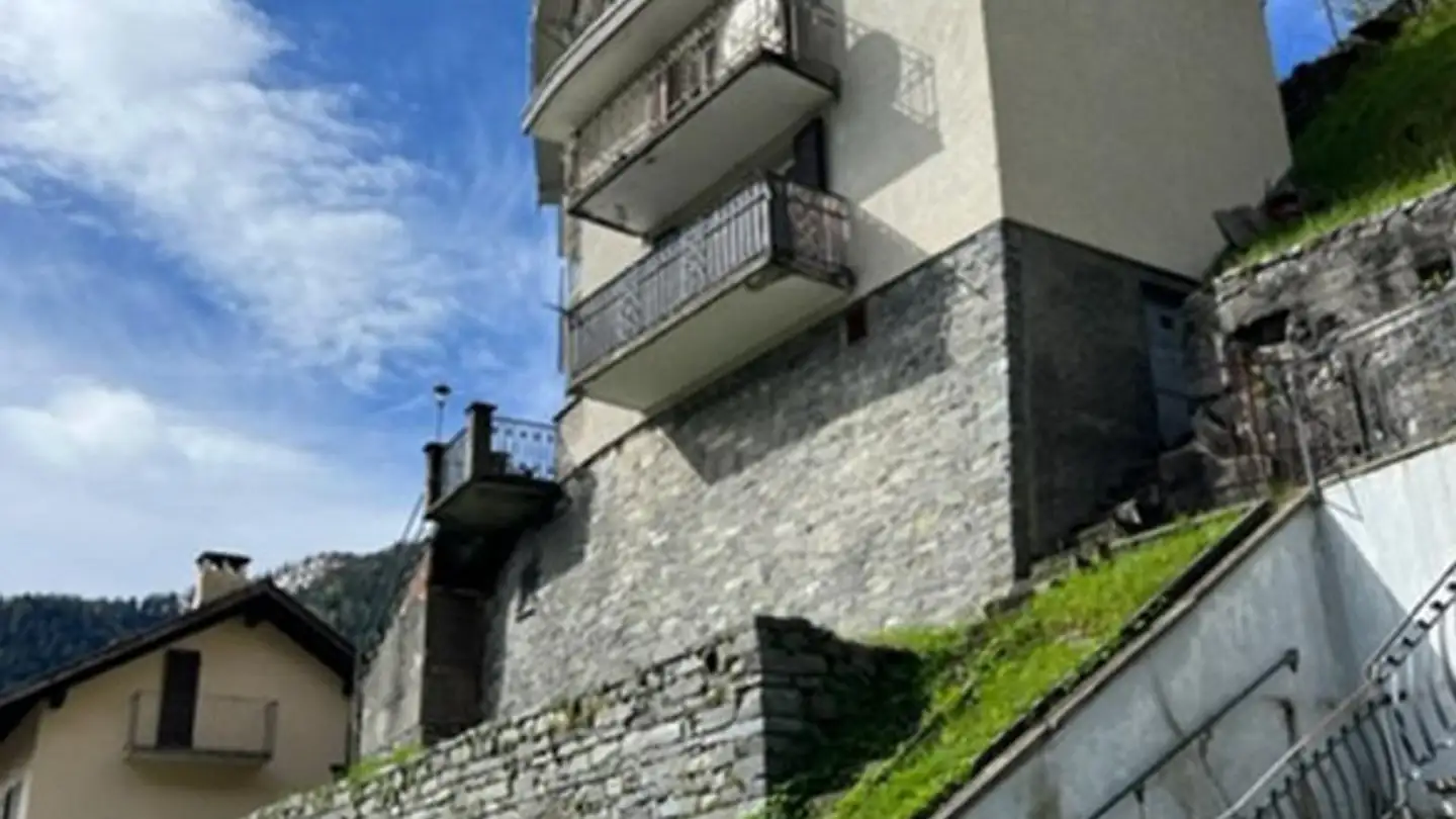 Appartement à vendre - Spruga, 6663 Spruga