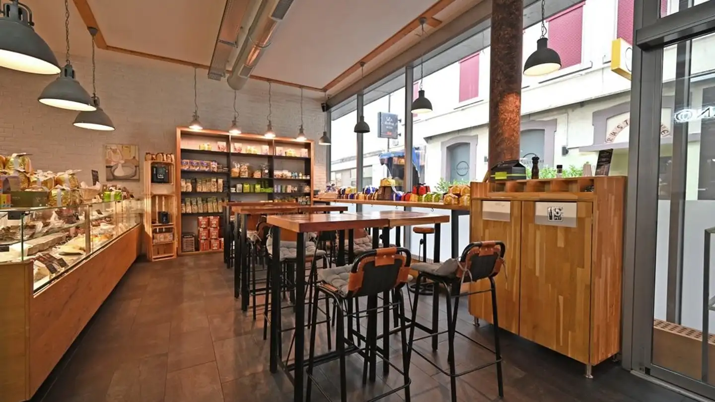 Geschäft mieten - Rue De Flore / Florastrasse 5, 2502 Biel/Bienne - Foto 3