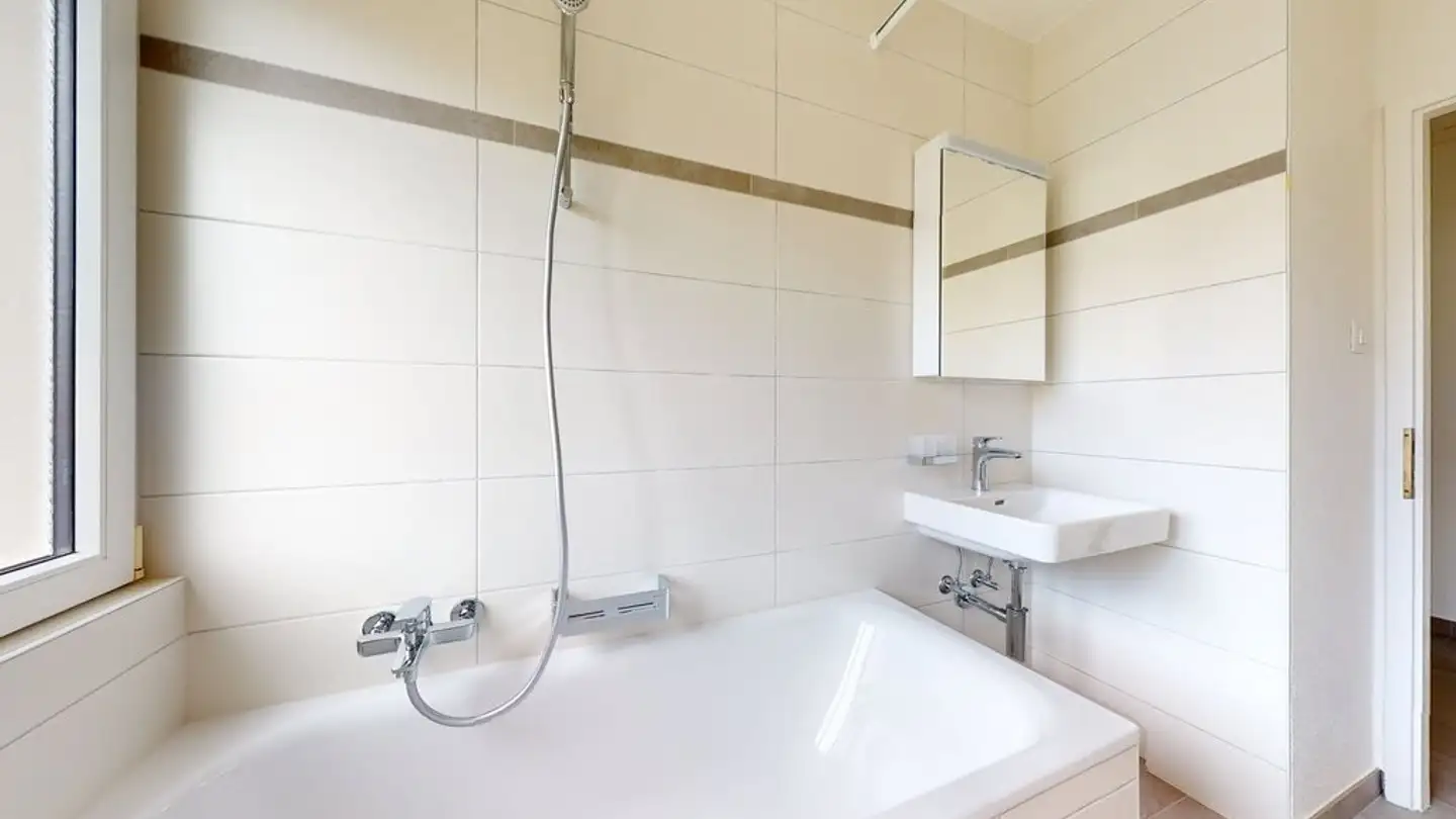 Apartment for rent - Rue des Crêtets 10, 2300 La Chaux-de-Fonds - Photo 4