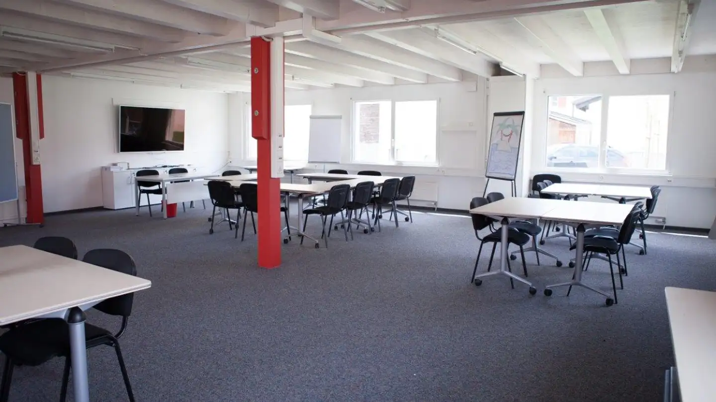 Grande magazzino in affitto - Solothurnstrasse 45, 4702 Oensingen - Photo 3