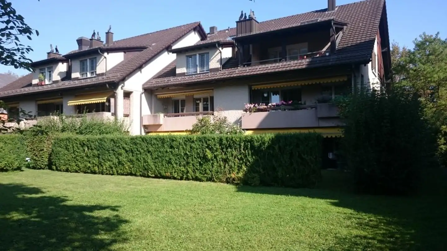 Tiefgaragenstellplatz mieten - Mettlenweg 8, 8600 Dübendorf