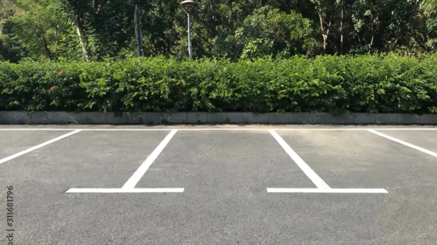 Place de parking extérieure à louer - Ifangweg 1, 8610 Uster